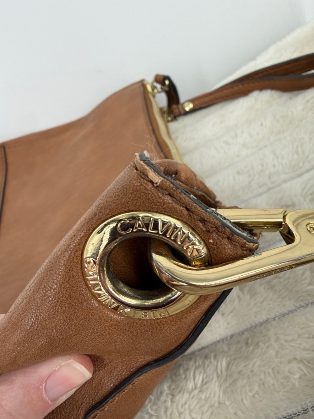 Calvin Klein Sonoma Bubble Lamb Novelty Messenger Crossbody - Picture 8 of 16